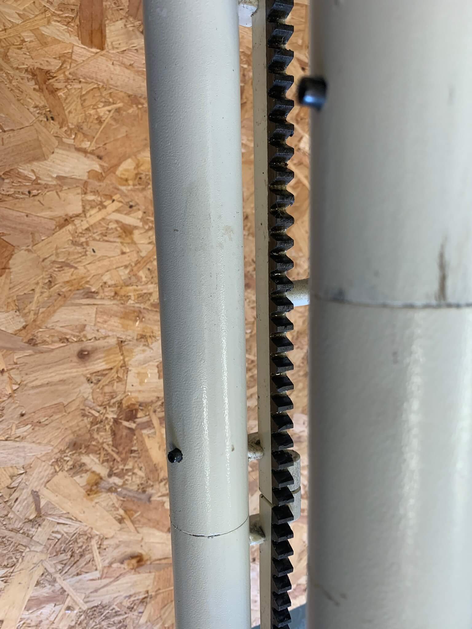 Stannah 260 stairlift roll pin working loose at a rail joint